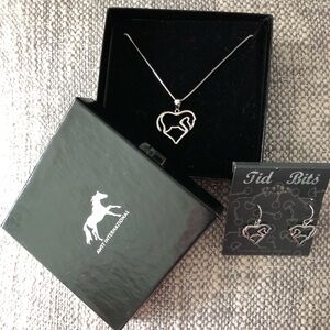 NIB Horse in Heart set